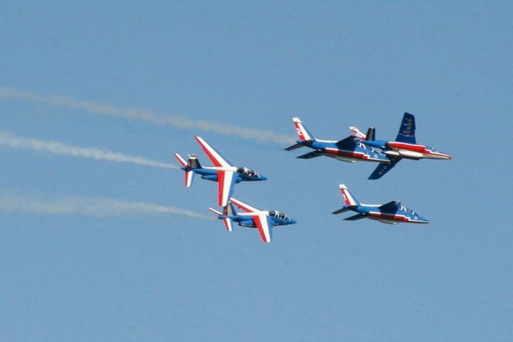 JVP - Photographie - La Patrouille de France et la figure Shrif